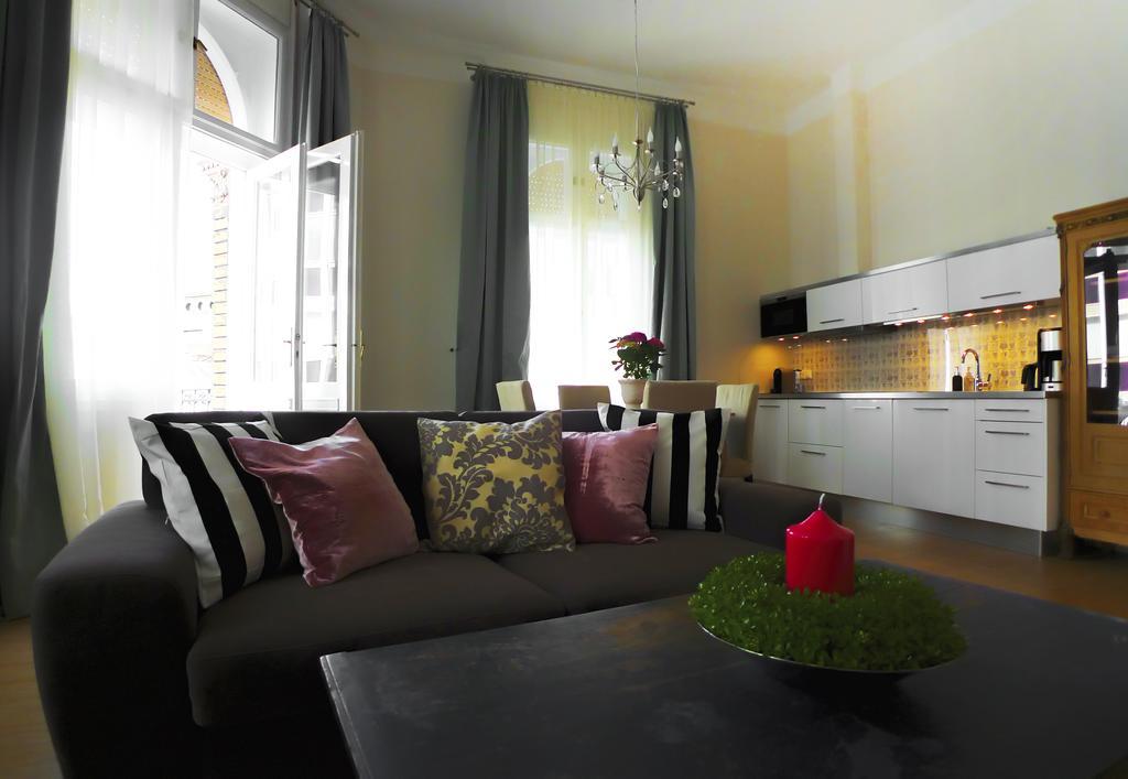 Golden Stars Budapest Apartments Ngoại thất bức ảnh